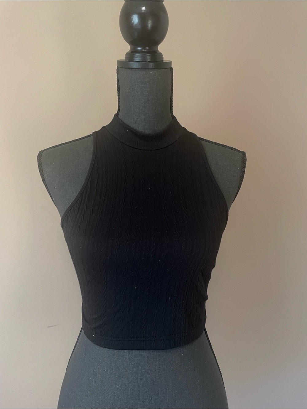 SHEIN Black Ribbed Mock Neck Crop Top